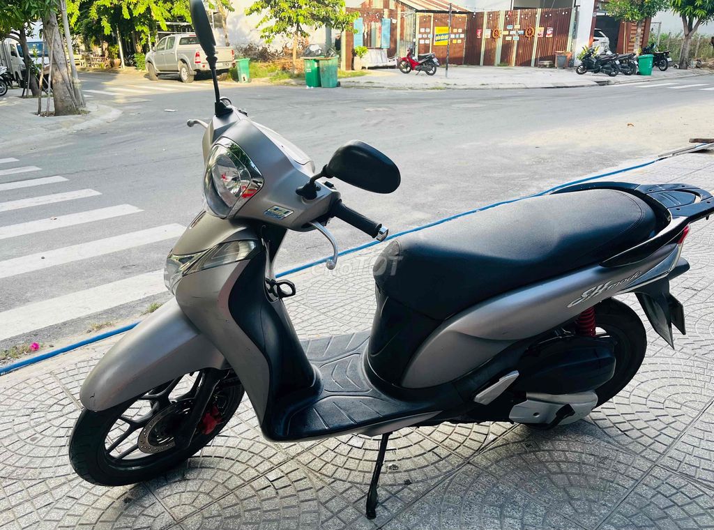 Sh mode ghi xám nhám (ĐN). Mua bán Xe máy tại Quận Hải Châu Đà Nẵng được đăng bởi kingphar hình 2