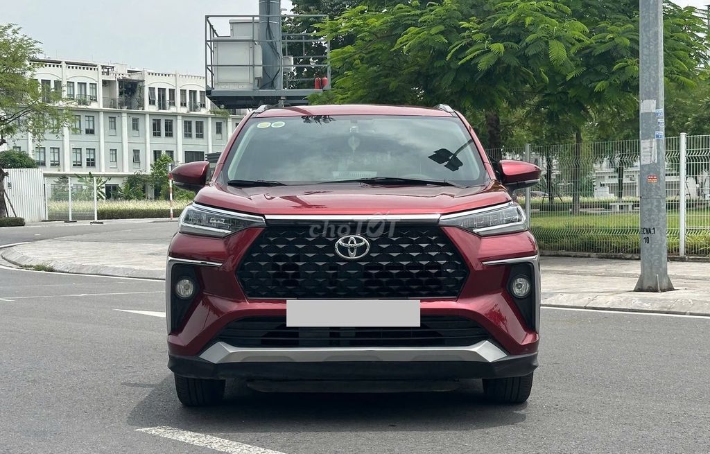 bán Toyota Veloz Cross 2022 màu đỏ số tự động. Mua bán Ô tô tại Quận Gò Vấp Tp Hồ Chí Minh được đăng bởi Xuân Trường hình 1