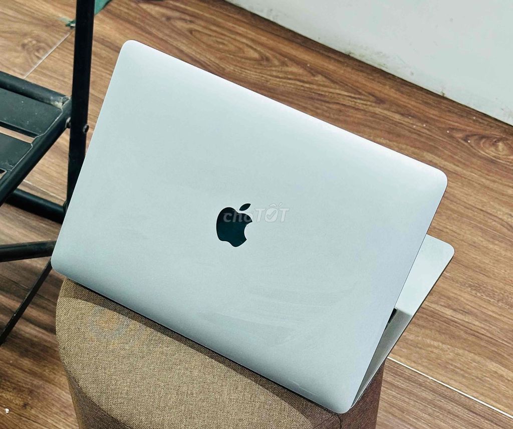 🍎 MacBook Pro 2017 ( Ram 16/256G ). Mua bán Laptop tại Thành phố Huế Thừa Thiên Huế được đăng bởi Hoàng Lộc Smartphone  hình 1