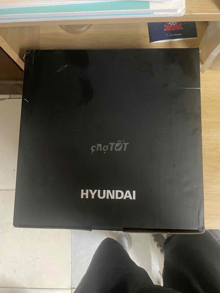 Máy chiếu Hyundai đã qua sử dụng kèm phụ kiện. Mua bán Đồ dùng văn phòng tại Quận Hai Bà Trưng Hà Nội được đăng bởi tuấn tú hình 1