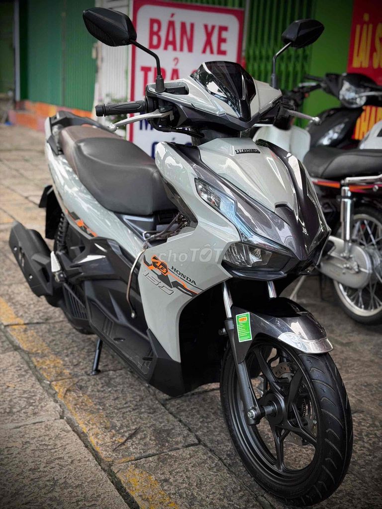 Honda Airblade 150 ABS 2022 от собственника с переоформлением