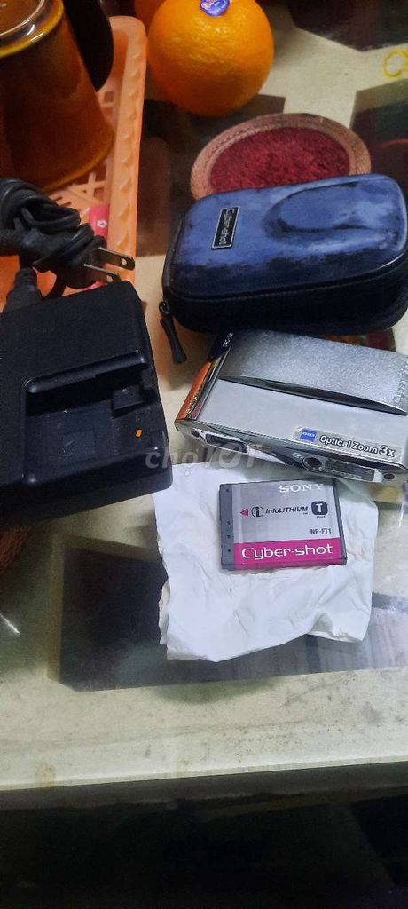 Máy ảnh Sony Cyber-shot Bạc. Mua bán Máy ảnh, Máy quay tại Quận 10 Tp Hồ Chí Minh được đăng bởi Nguyen thị kim thoa hình 1