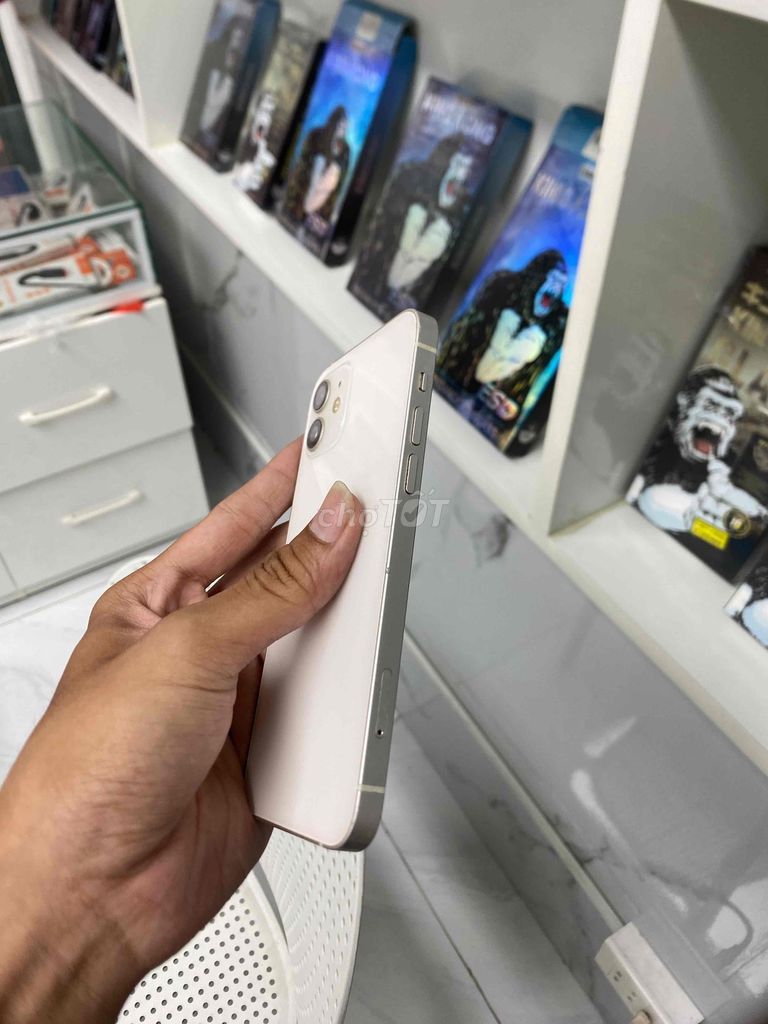 Apple iPhone 12 64GB Trắng VN/A. Mua bán Điện thoại tại Quận 12 Tp Hồ Chí Minh được đăng bởi Đỗ Khang hình 1
