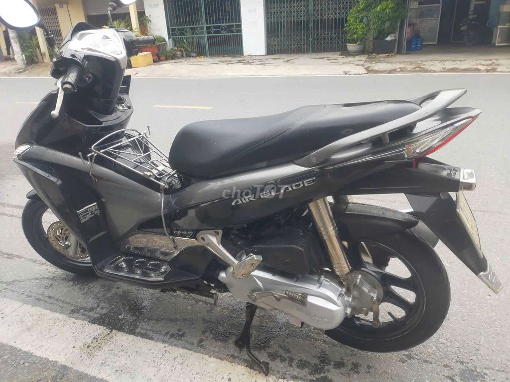 Cần bán xe chính chủ Máy zin êm chất. Mua bán Xe máy tại Huyện An Dương Hải Phòng được đăng bởi Trần Oanh hình 2