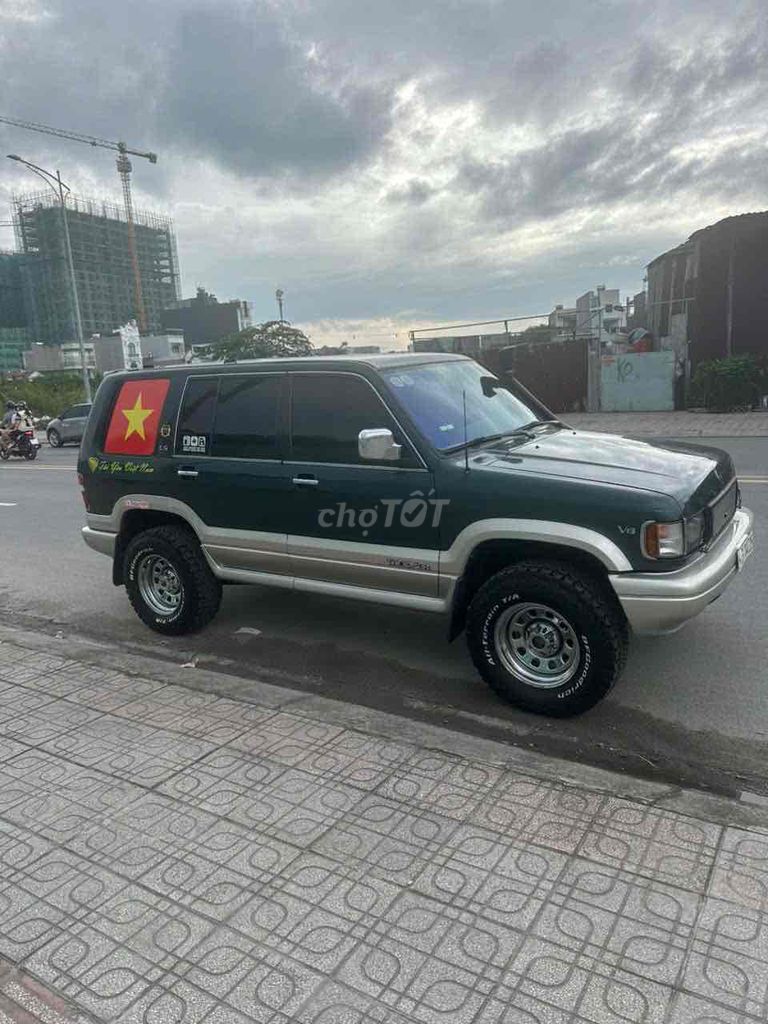 Isuzu Trooper 1997 photo 3