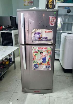 Thanh lý tủ lạnh sanyo 180L zin nguyên bản