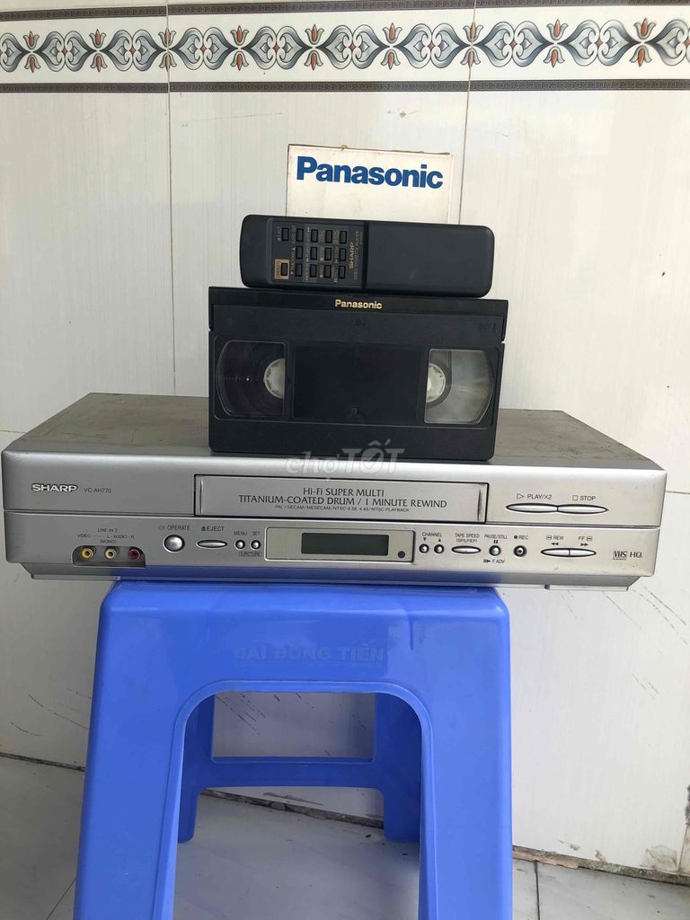 Bán đầu băng VHS. sharp AH770