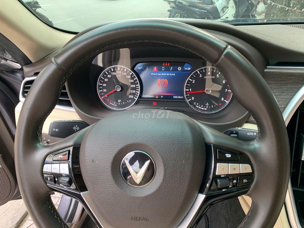 Vinfast Lux A 2.0 turbo premium sx 2020 đk 2021. Mua bán Ô tô tại Quận Long Biên Hà Nội được đăng bởi AUTO TÂN HƯNG THỊNH hình 13