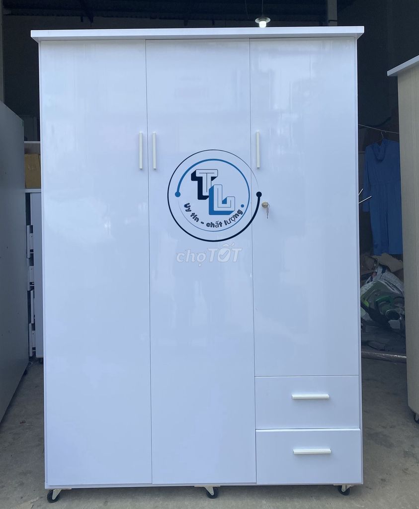 Tủ quần áo nhựa 3 cánh trắng. Mua bán Tủ, kệ gia đình tại Quận 5 Tp Hồ Chí Minh được đăng bởi Ngọc NTTL hình 1