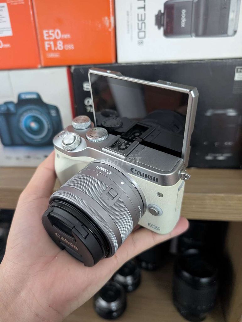 Máy ảnh Canon M6 Đã sử dụng. Mua bán Máy ảnh, Máy quay tại Quận Hải Châu Đà Nẵng được đăng bởi Vinh Máy Ảnh hình 1