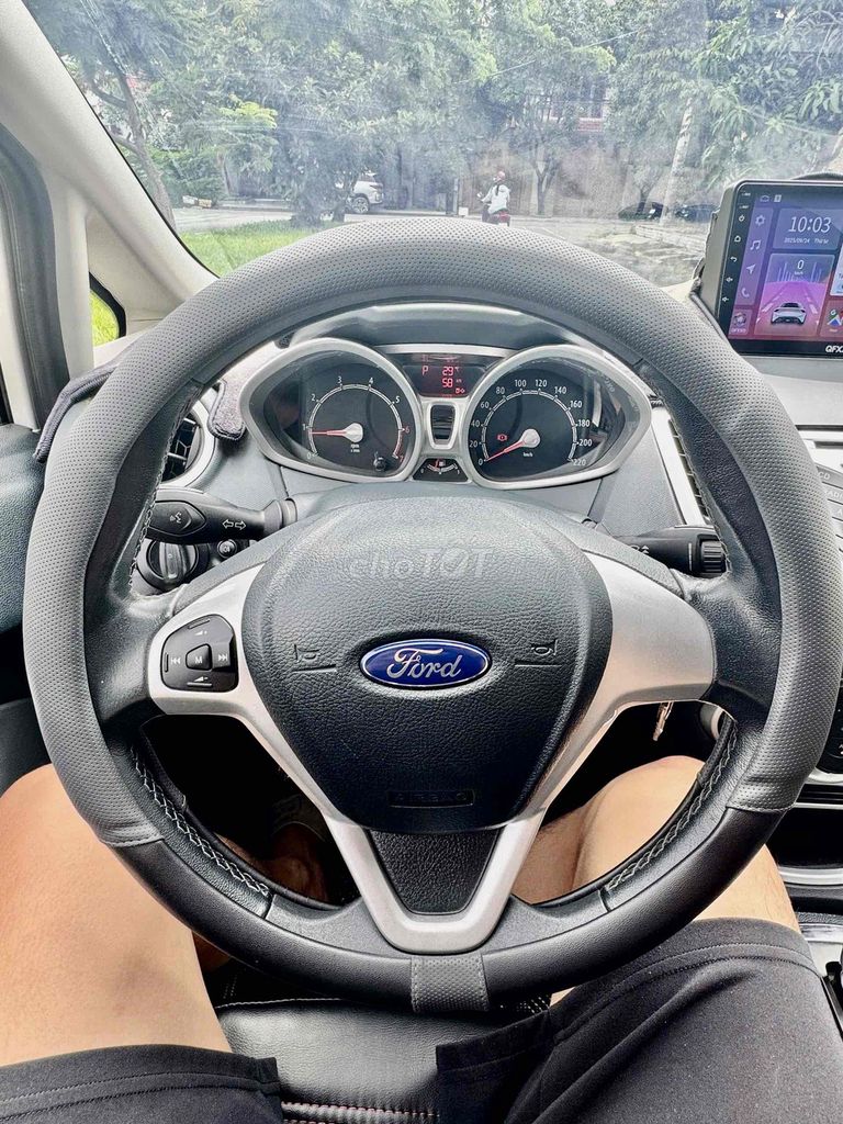 Ford Fiesta 2013 1.6 AT Hatchback - 100000 km. Mua bán Ô tô tại Quận Bình Tân Tp Hồ Chí Minh được đăng bởi Hoàng Quân hình 11