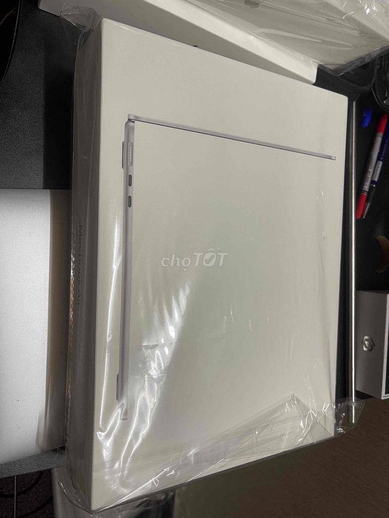 Macbook air m4 13” 2025 silver 16/256 new bh vn. Mua bán Laptop tại Quận 3 Tp Hồ Chí Minh được đăng bởi Phúc Nguyễn hình 1