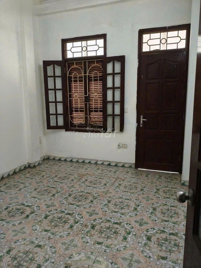Cho thuê nhà 30m2 x 5 tầng, 6PN, 4VS, ô tô tránh nhau, Hồ Tùng Mậu