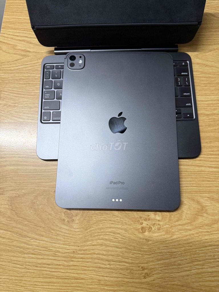 IPad Pro M4 11 inch 256GB Wifi nguyên zin full. Mua bán Máy tính bảng tại Quận Gò Vấp Tp Hồ Chí Minh được đăng bởi Vũ hình 1