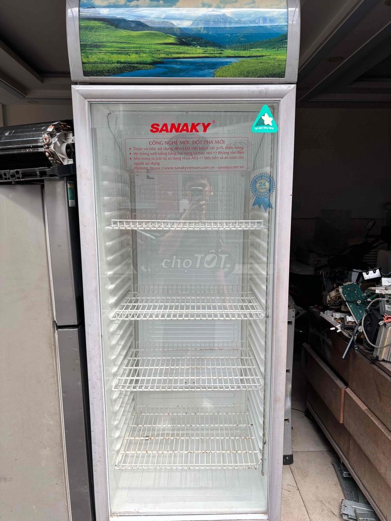 Tủ mát SANAKY VH-408K 340L Trắng. Mua bán Tủ lạnh tại Quận Tân Bình Tp Hồ Chí Minh được đăng bởi Hải Lê hình 1