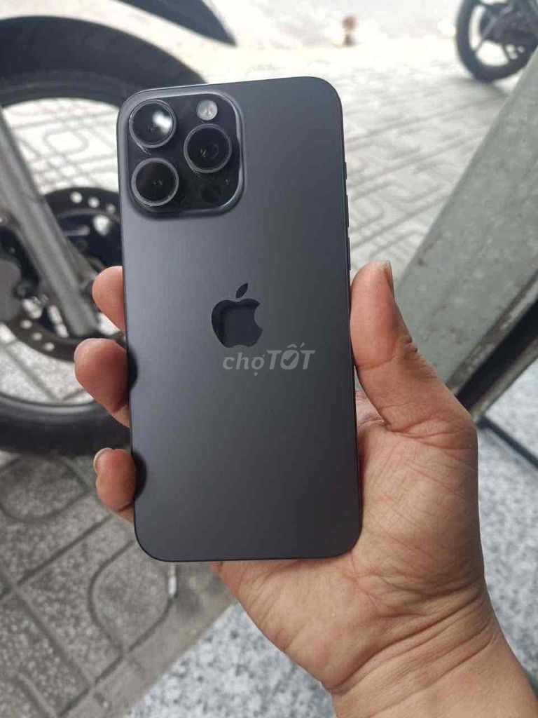 Apple iPhone 15 Pro Max 256GB Đen. Mua bán Điện thoại tại Quận 12 Tp Hồ Chí Minh được đăng bởi Trần Minh Tú hình 1