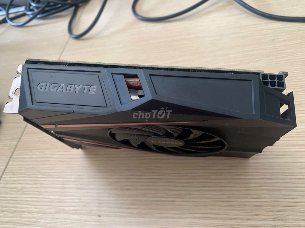 Card đồ họa Gigabyte GTX 1060 đẹp keng nguyên rin. Mua bán Linh kiện (RAM, Card...) tại Quận Cẩm Lệ Đà Nẵng được đăng bởi PC GAMING ĐÀ NẴNG QUỐC KỲ COMPUTER hình 1