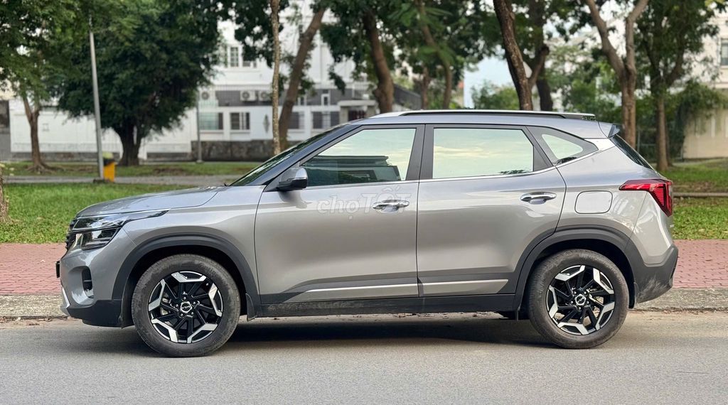 Kia Seltos 2025 Luxury 1.5 AT 10,000 Km siêu lướt.. Mua bán Ô tô tại Thành phố Thủ Đức Tp Hồ Chí Minh được đăng bởi Đức Tứ Bánh hình 4