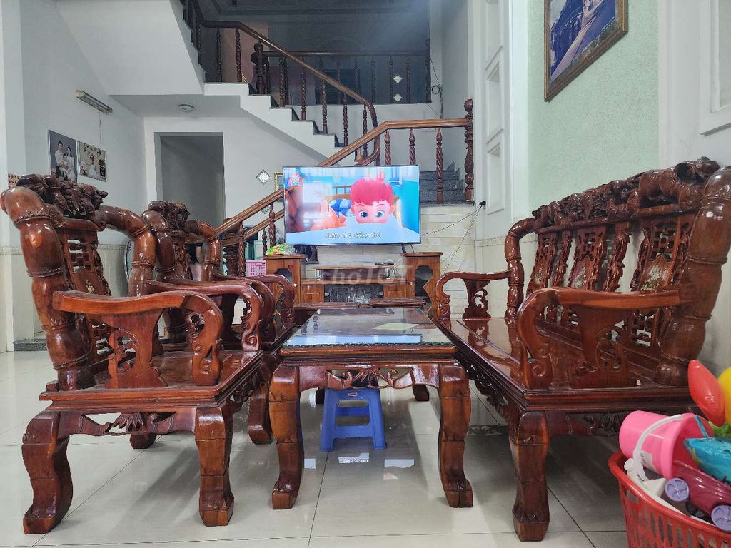 Ghế sofa gỗ tự nhiên