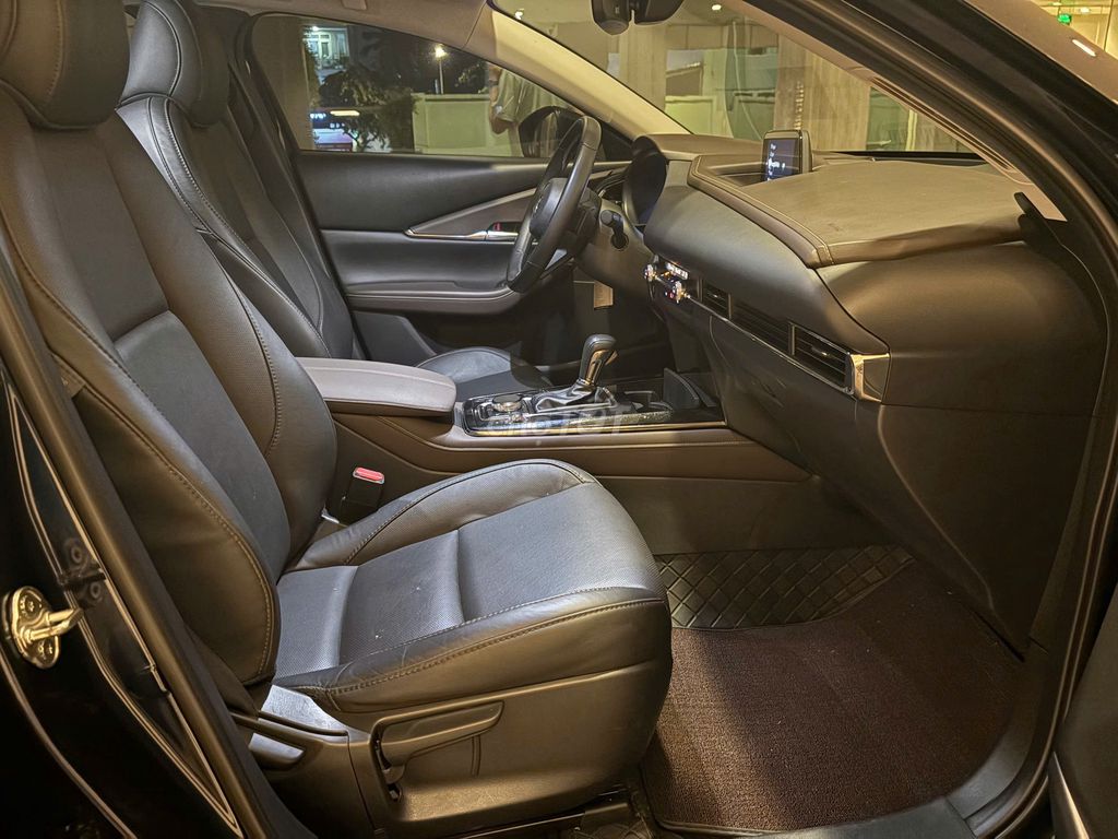 Mazda CX-30 2023 Luxury 2.0 AT - 36000 km. Mua bán Ô tô tại Thành phố Thủ Đức Tp Hồ Chí Minh được đăng bởi Trần Quốc Vũ hình 17