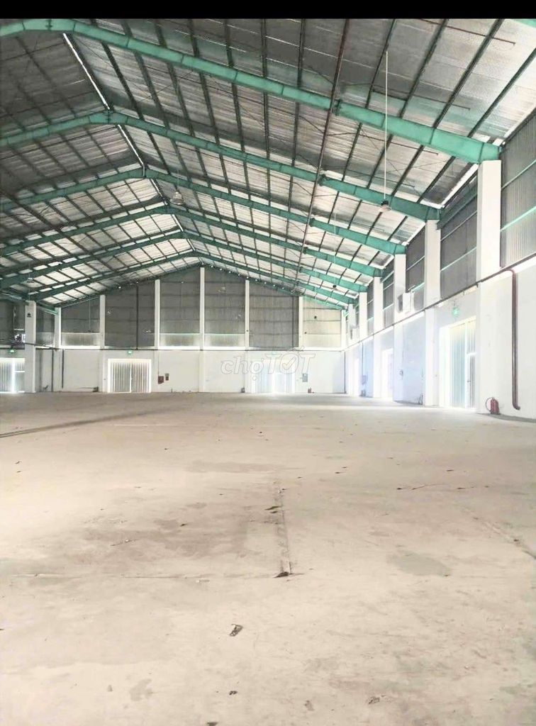 KHO -  XƯỞNG ( 500m2) QUỐC LỘ 1A.   BÌNH CHÁNH.