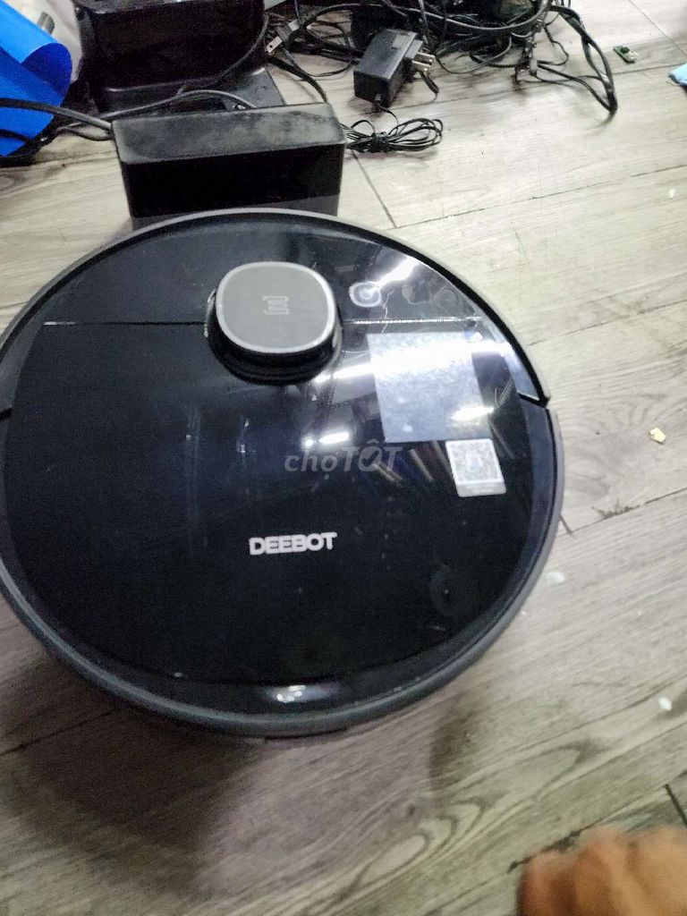 robot hút bụi deebot dx5g. bảo hành 3 tháng