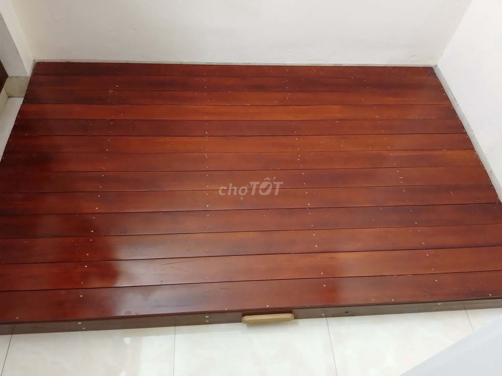Pallet đơn Gỗ thông Nâu đỏ 1m9 x 1m2. Mua bán Giường, chăn ga gối nệm tại Quận Đống Đa Hà Nội được đăng bởi Snowdrop hình 1