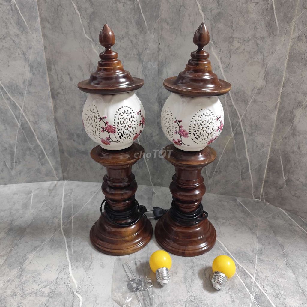 Đèn thờ Gỗ Gốm sứ 48cm Mới. Mua bán Đèn tại Quận 3 Tp Hồ Chí Minh được đăng bởi Ngô Hữu Nam hình 1