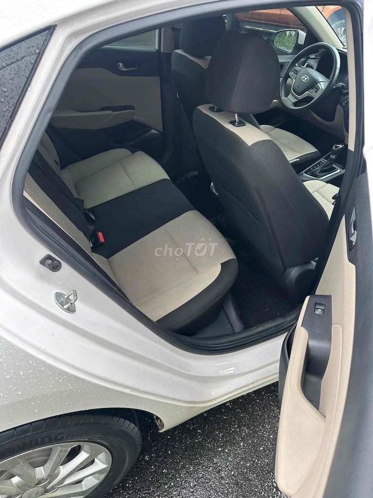 Hyundai Accent 2024 Trắng 40000 km. Mua bán Ô tô tại Quận Ngũ Hành Sơn Đà Nẵng được đăng bởi Vu Hoang hình 5