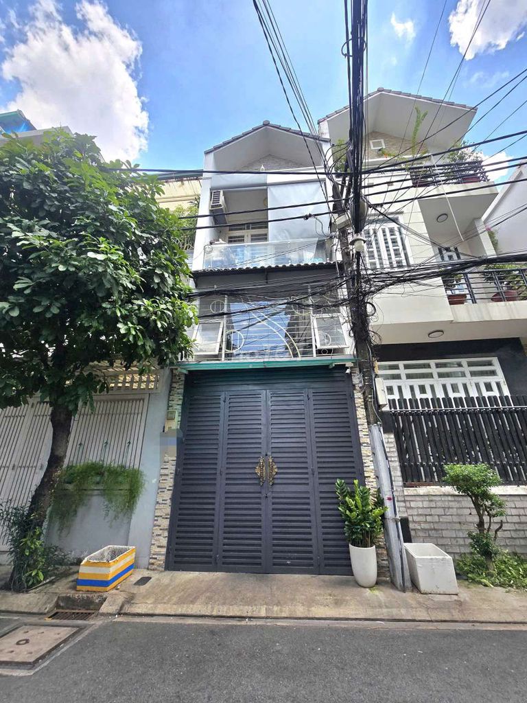 Bán nhà HXH10m Trường Chinh, Tân Bình.dt 3.6x16. đúc 2 lầu,st