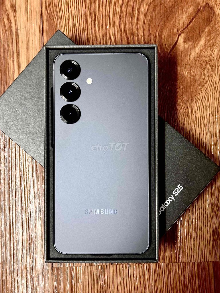 Samsung S25 256GB Đen ĐẶC BIỆT lướt. Mua bán Điện thoại tại Quận Hà Đông Hà Nội được đăng bởi Trung Nguyễn hình 1