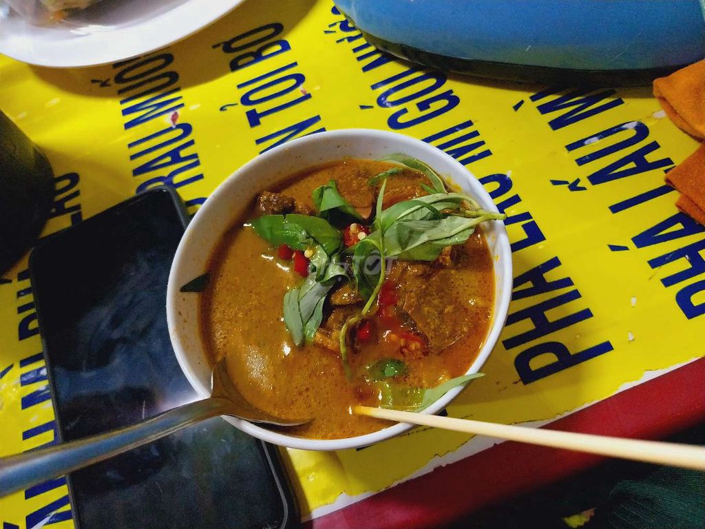 Phá Lấu Bò A Hậu