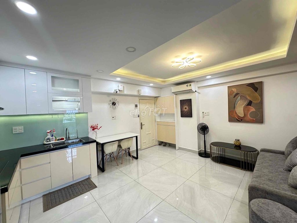 Bán căn hộ Miếu nổi Tầng trung 2pn 1wc bancon full nội thất giá 4tỷ050