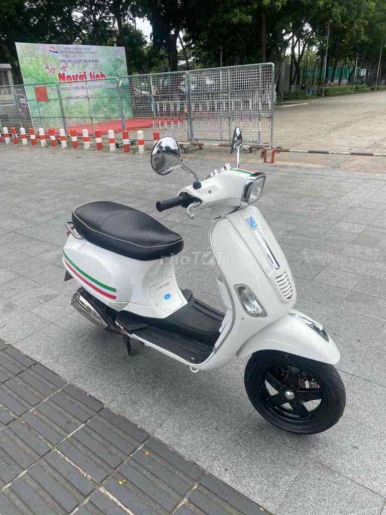 VespaS 150ie-Fi(2012)mẫu đèn vuông,chính chủ,bst70