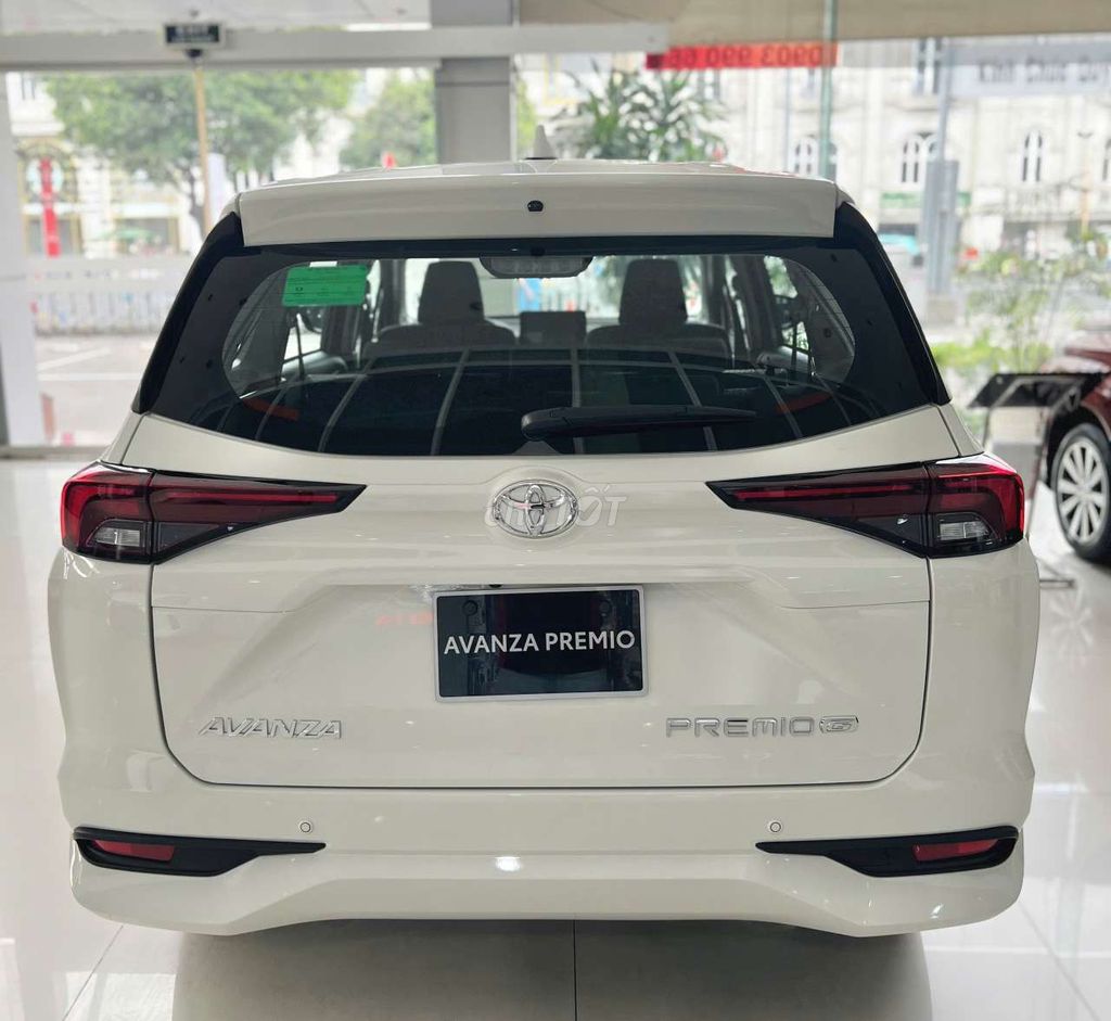 Toyota Avanza Premio 2024 photo 5
