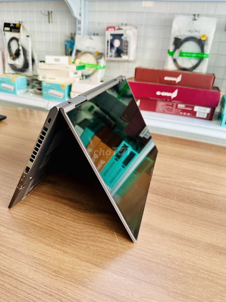 Thinkpad X1 Yoga i5 8th Ziin Keng+bút. Mua bán Laptop tại Quận Gò Vấp Tp Hồ Chí Minh được đăng bởi Huy hình 1