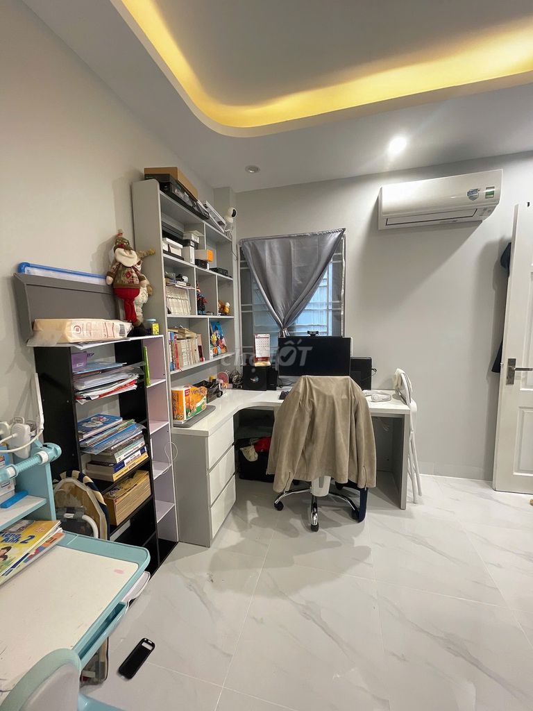 Дом в переулке Кы Лок, 36м2, 5 этажей, с мебелью