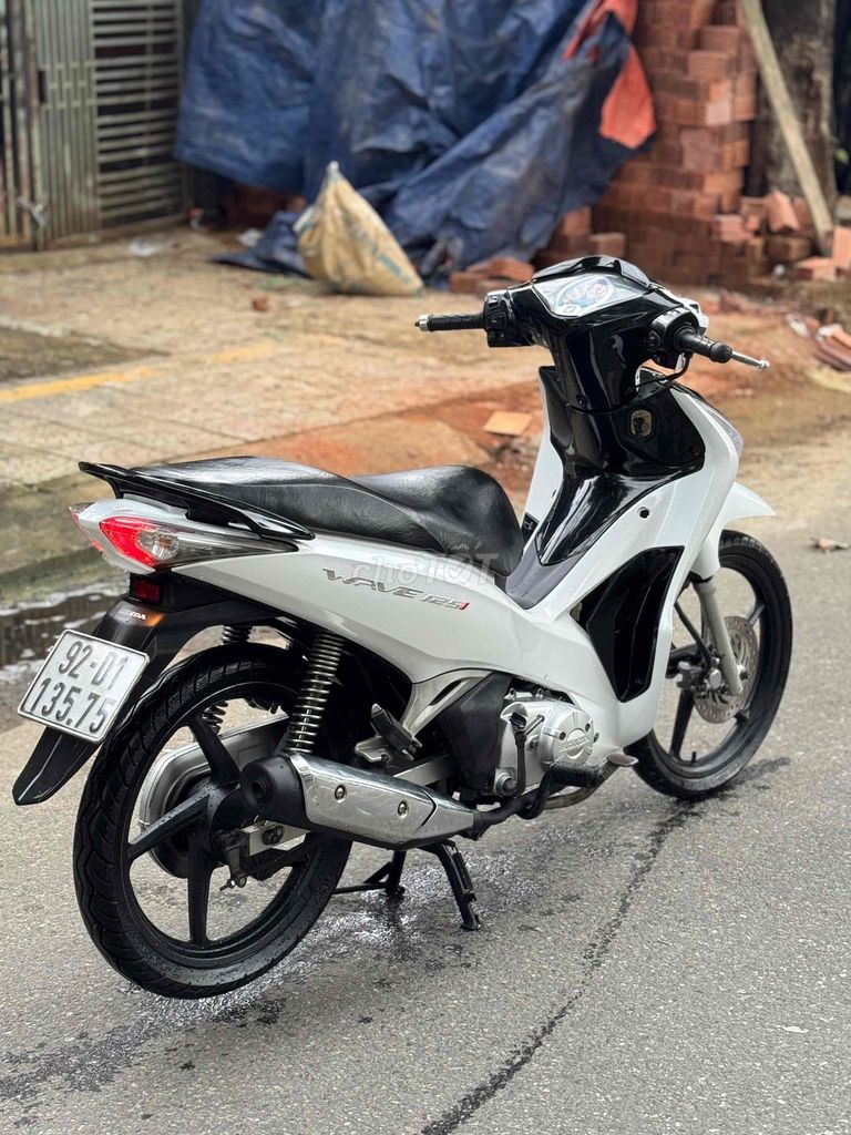 Honda Future 125 2013 Trắng đen. Mua bán Xe máy tại Quận Thanh Khê Đà Nẵng được đăng bởi pôn pôn hình 5