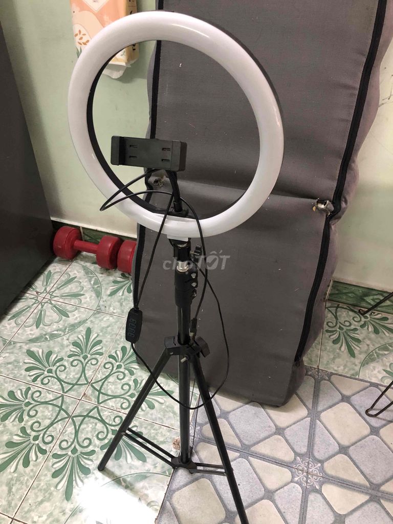 Đèn livestream Đen Đã sử dụng. Mua bán Đèn tại Quận 11 Tp Hồ Chí Minh được đăng bởi Dương hình 1