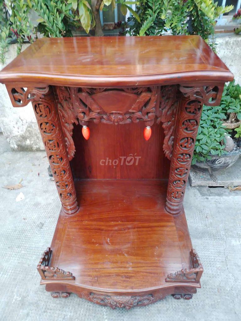 Bàn thờ gỗ nâu đỏ chạm khắc. Mua bán Nội thất, đồ gia dụng khác tại Quận 6 Tp Hồ Chí Minh được đăng bởi nguyen van hau hình 1