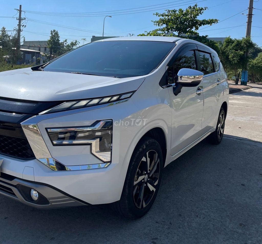 Mitsubishi Xpander 2025 Premium màu trắng. Mua bán Ô tô tại Quận Gò Vấp Tp Hồ Chí Minh được đăng bởi Xuân Trường hình 2