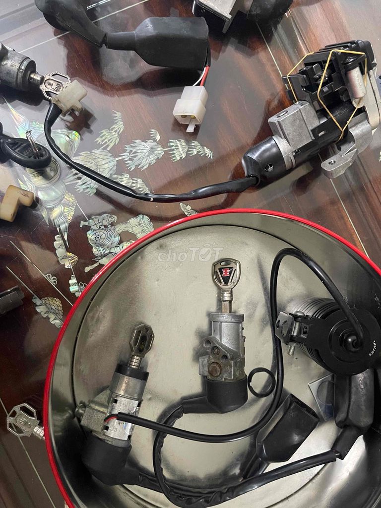 ổ khoá xe wave. Dream. ab. future Neo. Mua bán Phụ tùng xe tại Thành phố Thủ Đức Tp Hồ Chí Minh được đăng bởi lam duy hình 3