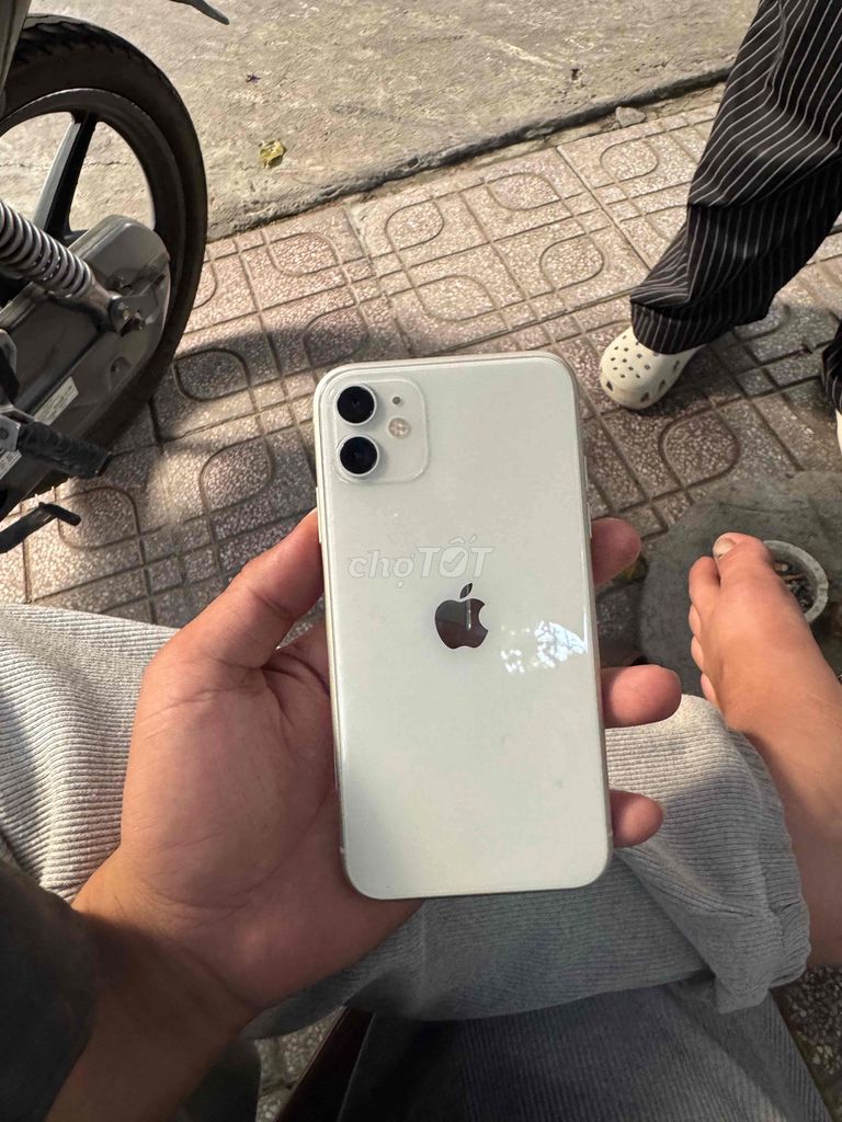 iPhone 11 128g pin 96 full chuc nang. Mua bán Điện thoại tại Thành phố Vị Thanh Hậu Giang được đăng bởi máy củ giá tốt  hình 1