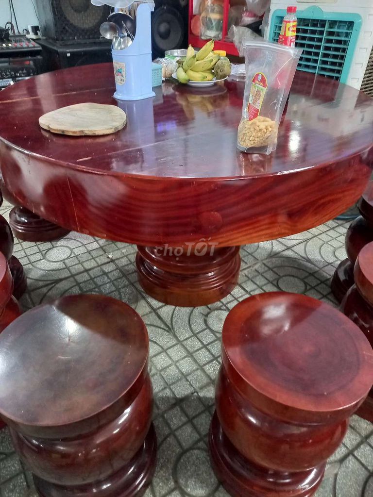 bàn tròn gỗ tự nhiên. Mua bán Bàn ghế tại Thành phố Đồng Xoài Bình Phước được đăng bởi Phan Tinh hình 1