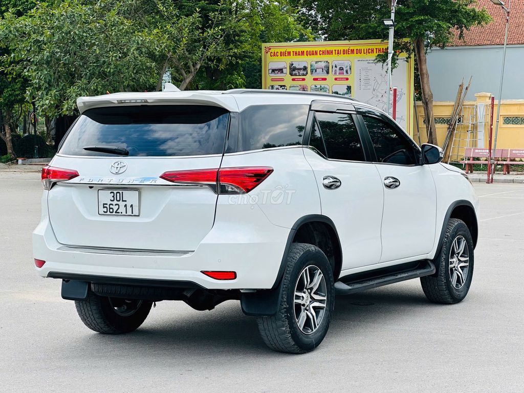 Toyota Fortuner 2021 2.4G máy dầu 7 chỗ Form mới. Mua bán Ô tô tại Quận Thanh Xuân Hà Nội được đăng bởi Vạn Phát  Auto hình 10