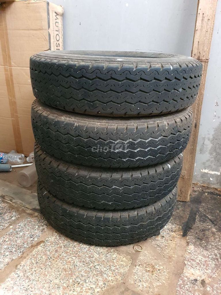 Lốp maxis 155r13. Mua bán Phụ tùng xe tại Thành phố Pleiku Gia Lai được đăng bởi Võ Thế hình 1