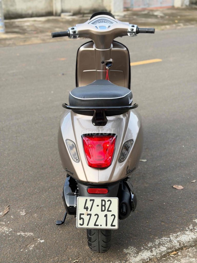 Cần bán VESPA_iget_UP_LED - Chính chủ phố ạ. Mua bán Xe máy tại Thành phố Buôn Ma Thuột Đắk Lắk được đăng bởi Hoàng Quang hình 6