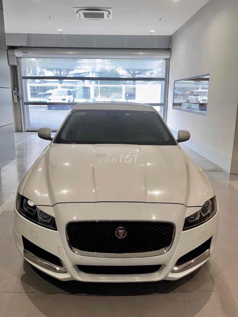 Jaguar XF 2016 Prestige 2.0 AT - 39000 km. Mua bán Ô tô tại Quận 7 Tp Hồ Chí Minh được đăng bởi Khánh Vi hình 2