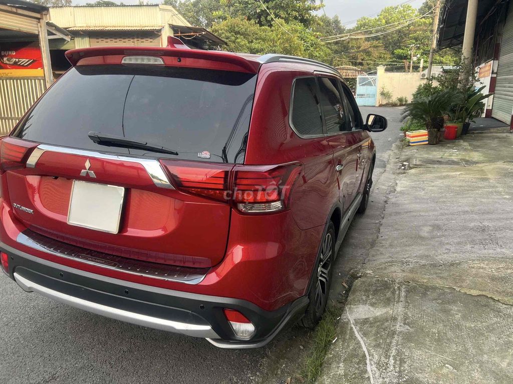 Mitsubishi Outlander 2019 2.0 CVT Premium siêu mới. Mua bán Ô tô tại Quận Bình Tân Tp Hồ Chí Minh được đăng bởi A Đại hình 5