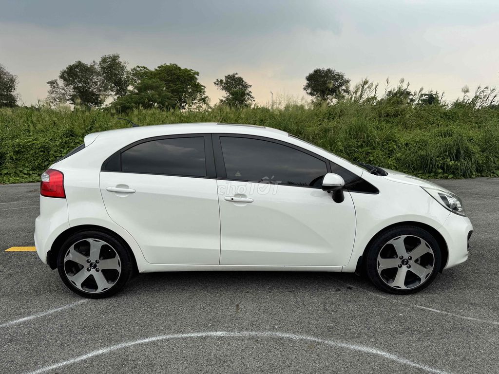 Kia Rio 2013 - AT. Mua bán Ô tô tại Huyện Bình Chánh Tp Hồ Chí Minh được đăng bởi phi hình 4